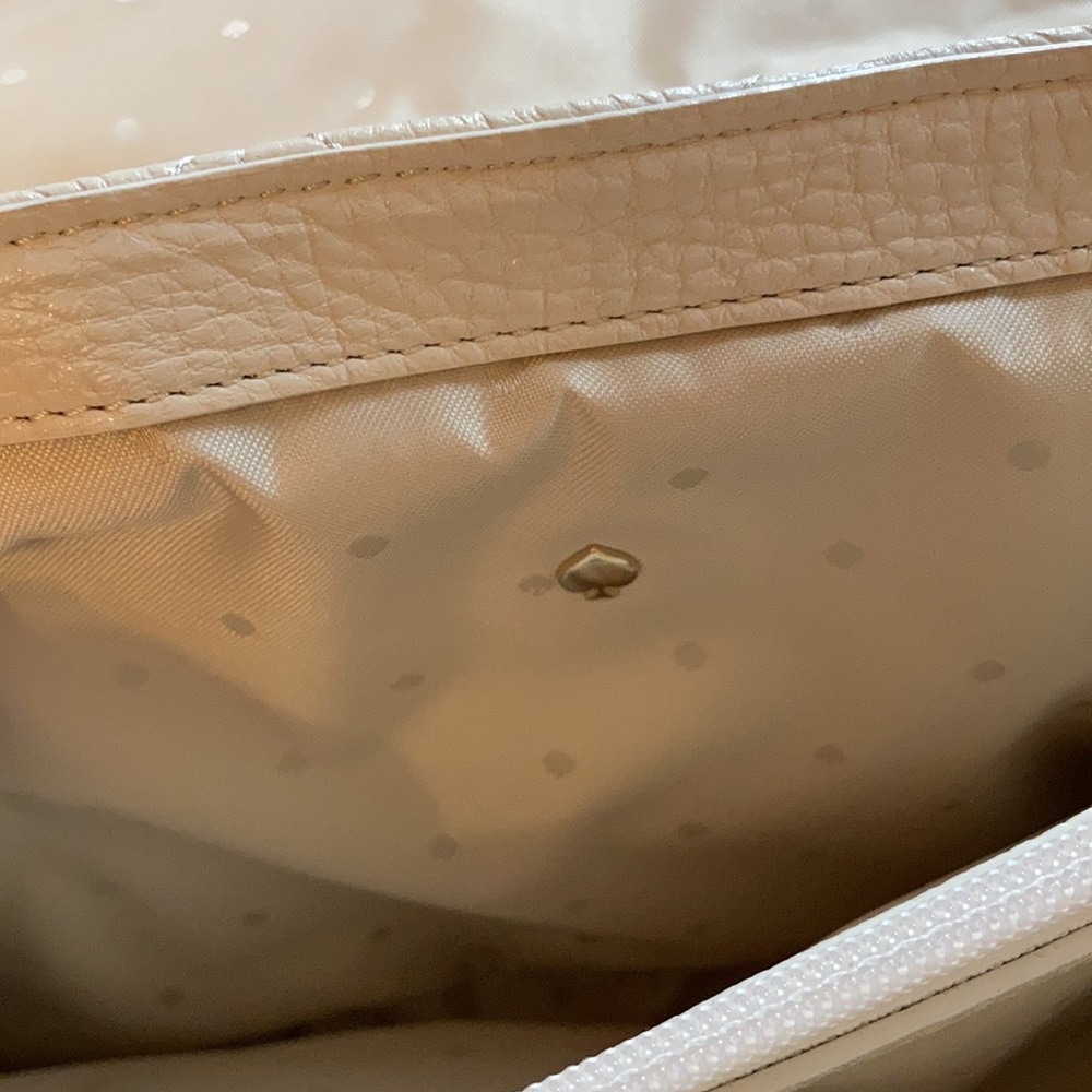 Kate Spade quilted creme leather purse - Picture 7 of 8